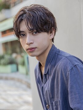 シティ(CITY) 小久保styleフェザーパーマフェザーショートグレーエンドカラー