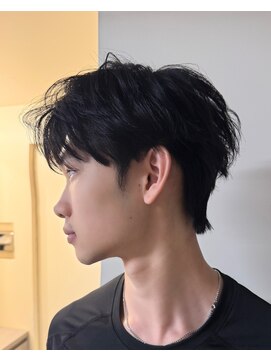 ノラ シブヤ(NORA) コンマヘア韓国メンズヘアダウンパーマガイルヘアメンズカット