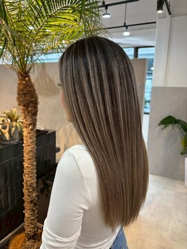 メリー オオサカ(Merly Osaka) バレイヤージュ