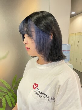 サファイアブルー