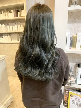 キャアリー(Caary) 福山市美容院Caary 透明感抜群オリーブカラー 20代 30代