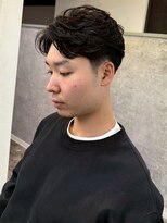 ホーミーズ 横須賀中央店(homies)&nbsp;フェザーパーマ 刈り上げ ツーブロック 黒髪 センターパート