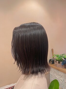 ハイル(Heil) 【Heil】 前下がり/ぱっつん/外ハネ/グレージュ/大人かわいい