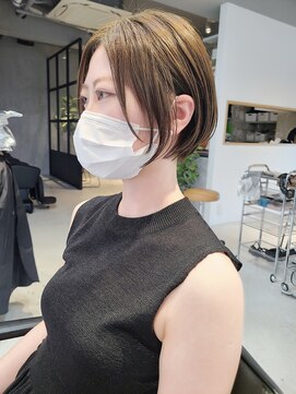 エリマ 調布(elima) 大人ショートボブ/30代/イルミナカラー/ベージュ/カーキ[調布]