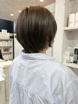 キャアリー(Caary) 福山市美容室Caary人気 くすみグレージュナチュラルショートボブ