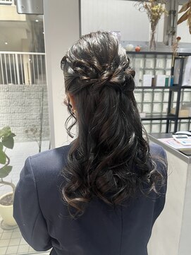 エル 横浜(eL) ヘアセット ハーフアップ