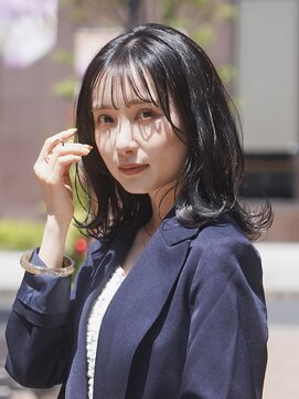 ビュートリアム 梅田(BEAUTRIUM) ミディアム/外ハネロブ/シースルーバング/韓国/イルミナカラー