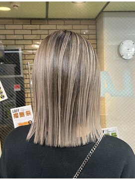 ラフ(LAFF) ＃イメチェン＃ハッシュカット＃レッドブラウン#似合わせカット