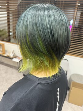 シロ(shiro.) 派手髪カラー