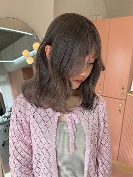 ミテ(mite) グレージュ/ミディアム/グレーカラー