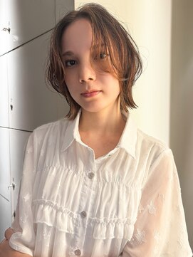 ヤヨイブレインズフェアリー(YAYOI BRAINS fairy) くびれが可愛いレイヤーボブ◎