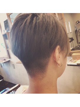 リュエル(ruelle) 刈り上げクールショート