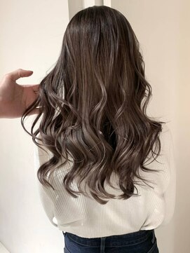 シエスタ バイ アンブルリュクス(siesta by amble luxe) うる艶ベージュ