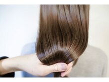 原価を無視してこだわり抜いて開発された【ヤクジョ髪質改善トリートメント】☆