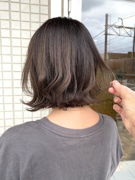 リノア 鵠沼海岸(LINOA) レイヤー×ボブ