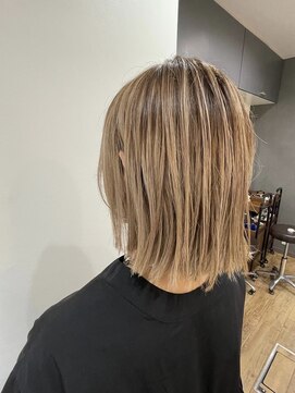 アーサ(asa) 切りっぱなしボブ×ハイライト