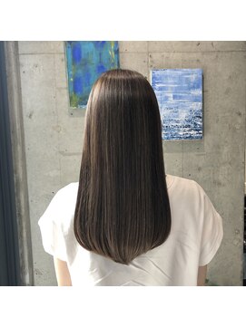 リュネッツ(lunettes) 【白髪ぼかし】細めハイライト×ベージュスタイル