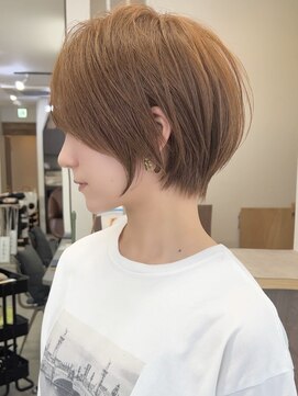 ビュー フクオカ(VIEW FUKUOKA) モードに大人可愛いダークアッシュイメチェンショートボブ