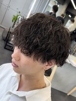 フィフス トウキョウ (fifth TOKYO)&nbsp;メンズマッシュウルフセンターパート波巻きパーマメンズカット