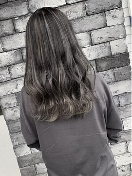 ライズ バイ レボ 柏店(RISE by REVO) 大人かわいい/レイヤーロング/グレーベージュ/前髪パーマ/柏