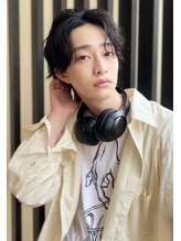 ニュアンスパーマをかけることでまとまりが出て清潔感のある仕上がりに【神保町】【神田】【メンズパーマ】