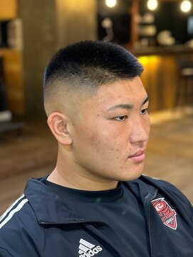 ミオ ベガ(Mio'' VEGA) 坊主フェード