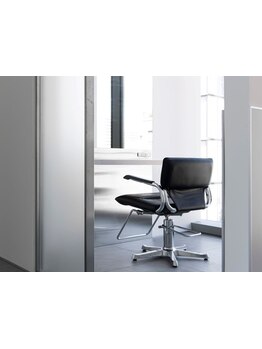 《ゆったり空間×完全指名マンツーマン》周りを気にせずゆったり寛げる空間…贅沢なサロンタイムをお届け。