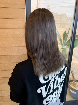 シアン(CyAN) くすみグレージュカラー