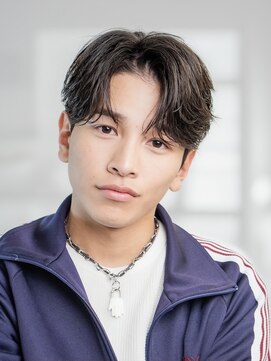 オーシャントーキョーオーバー 渋谷(OCEAN TOKYO OVER) 韓国ヘアニュアンスコンマバングセンターパートフェザーパーマ