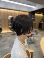 リファインド(REFINED)&nbsp;前下がりショートボブ