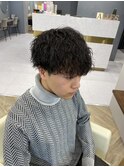 波巻きツイストスパイラルパーマツーブロック刈り上げ