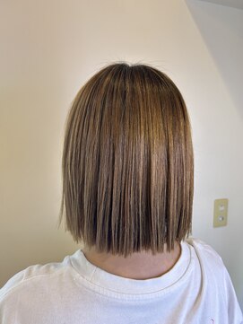 ヘアルーム フラット(HAIR ROOM flat) 切りっぱなしカット