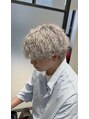 ステラ(STELLA) ブリーチを何回していてもパーマかけれます!しかも切れ毛なし!