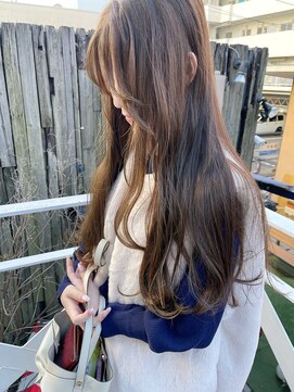 ミント(mint) 柔らかさのあるオリーブベージュ!