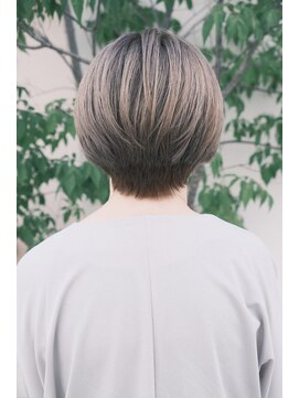 シャドールーツ×ショートボブ