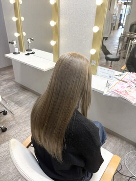 シャンプーボーイ 宮崎駅前店(SHAMPOO BOY) オリーブベージュ