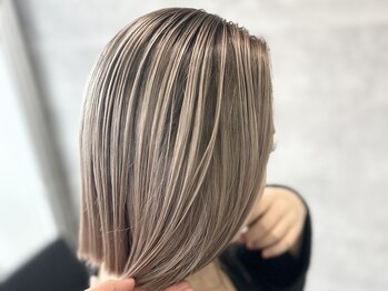 エルアンド(L and)の写真/深井で理想のカラーを叶えるならココ!男女問わず幅広い支持率◎ブリーチカラーお任せ下さい◎