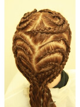 エア 八王子(Air) ハート形のコーンロー