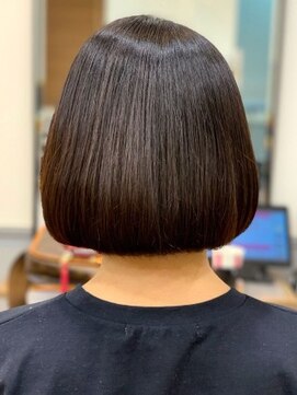 ミーティア バイ クアトロ(Meteor By QUATRO) ナチュラルボブ