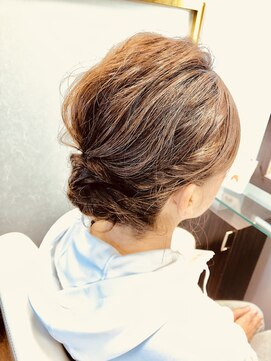 アムズヘアーファム 大人っぽアレンジ