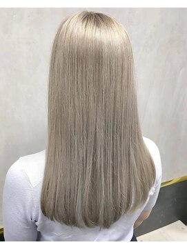 ナンバー ユアイロ 川崎(N° uairo) 20代30代40代50代ナチュラル小顔カットくすみピンク切りっぱなし