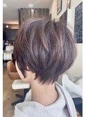 大人綺麗ショートスタイル　ラベンダーグレージュ