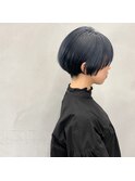 #刈り上げマッシュショート×ネイビーカラー