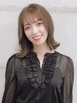 フォンズ(FONS)&nbsp;大人かわいい外ハネヘア　長めボブ　シースルーバングくびれヘア