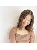 外ハネなミディアムスタイル