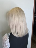 リンドヘアー(Lindo hair) ホワイトブロンド