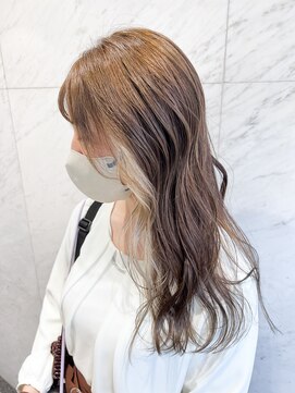 ベイリコルド(Bei Licoldo.) ホワイトベージュイヤリングカラーでこなれ感アップ