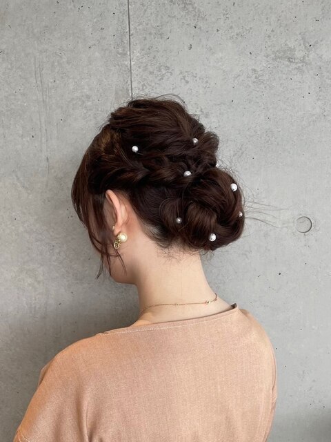 【ヘアアレンジ（結婚式やパーティーに♪）】