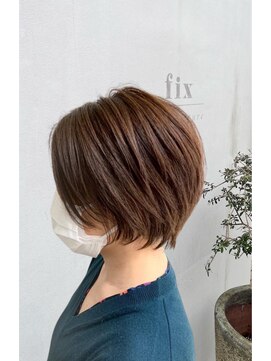 美容室 フィックス ショートボブ