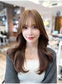 大人可愛い韓国風くびれヘア小顔バング/ミルクティーベージュ